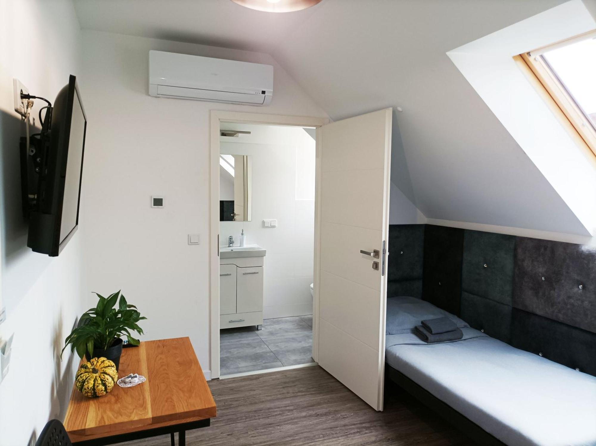 Pokoje Pod Palacem Koszecin Номер фото